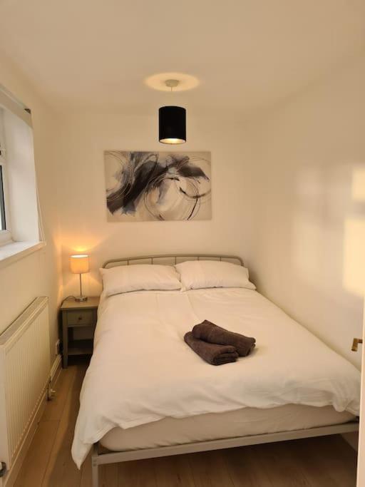 Riverside Apartment Бат Екстериор снимка